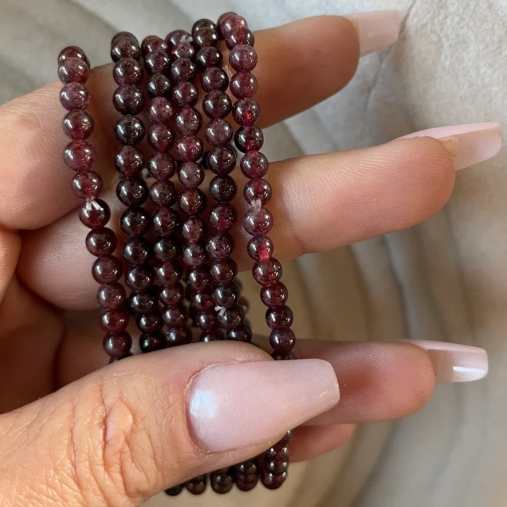 Elegant Garnet Beaded Bracelet